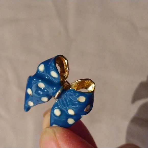 Vintage Gold Tone Blue Polka Dots Ribbon Bow Brooch Pin - Picture 2 of 4
